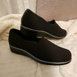 SAS Black Slip-On wedge with Silver Trim